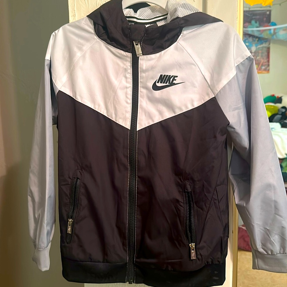 Nike windbreaker Boys size 7